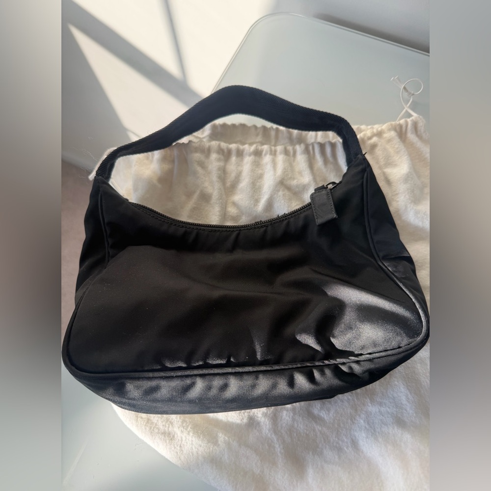 Prada Black re edition Tessuto Hobo Shoulder Bag - Picture 4 of 7